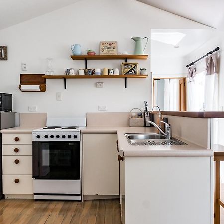 Kowhai Cottage & Studio Raglan Exterior foto